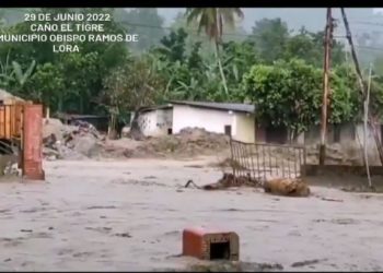 Lluvias impulsadas por tormenta tropical llegaron a Mérida