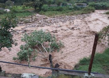 Encontraron sin vida a los niños arrastrados por el río Escalante