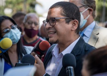 A las elecciones de 2024 debe ir un único candidato opositor, insiste Nícmer Evans
