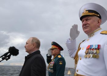 Putin marca nuevas líneas rojas a Occidente con aprobación de doctrina naval
