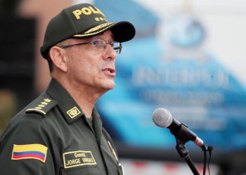 Un policía y un civil mueren tras un ataque con explosivos en Colombia