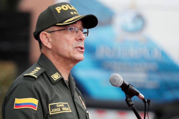 Director de la Policía Nacional de Colombia, general Jorge Luis Vargas (c), . EFE