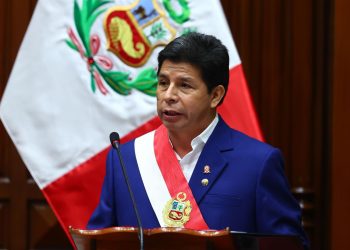 Castillo dice que recibió una bofetada de la oposición en el primer año de su mandato