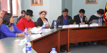 Inicia el diálogo en Ecuador entre el Gobierno y los indígenas en medio de reclamos