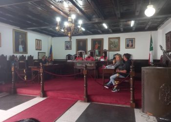 Negado derecho de palabra al presidente de la Comisión de Política Exterior de la AN