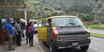 Transportistas se ingenian en contingencia para mejorar servicio 