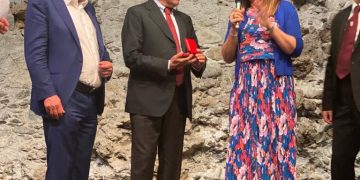 ENTRERUEDAS/ Gianni Savio condecorado con «L´Appennino D’ Oro»