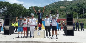 EntreRuedas/ Por todo lo alto se cumplió Clásico Día del Policía