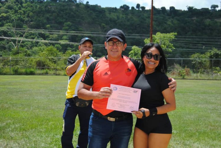 Vistosa inauguración de los Juegos Interinstitucionales en Valera 