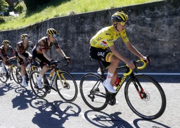 Se viene la montaña en el Tour de Francia