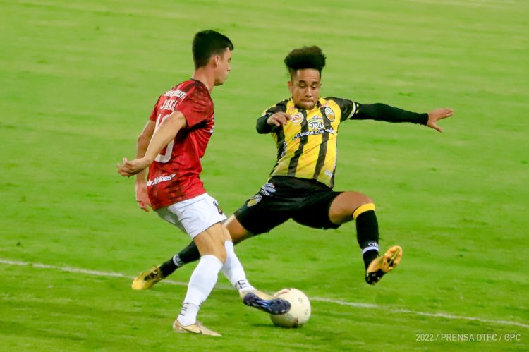 Deportivo Táchira sigue en la pelea por la Liga Futve