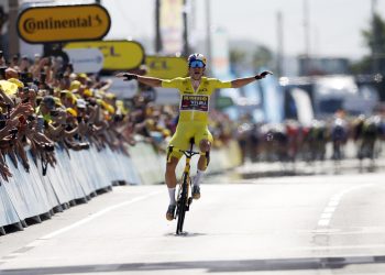 Wout Van Aert voló en la cuarta etapa del Tour de Francia
