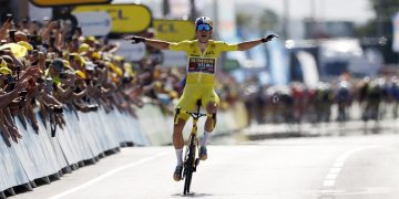 Wout Van Aert voló en la cuarta etapa del Tour de Francia