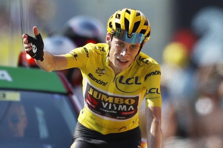 Jonas Vingegaard, líder de la clasificación general, conquistó la cima de Hautacam y dejó casi sentenciado el Tour de Francia 2022.