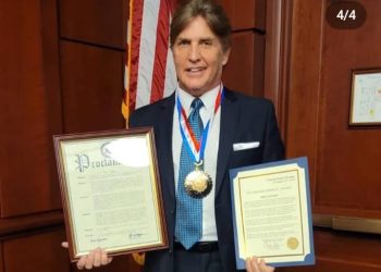 Víctor Cámara recibió importante reconocimiento en los Estados Unidos