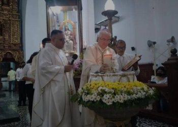 Monseñor Trino Valera: «El sacerdocio me llevó a conocer lo que significa ser papá»