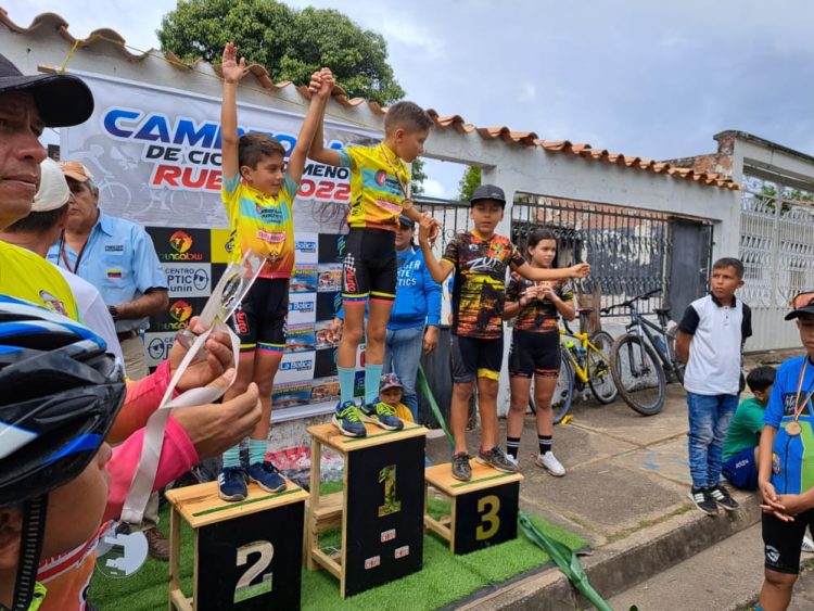 Finalizó Campeonato de Ciclismo Menor en Rubio