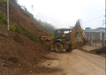 Continúan trabajos de despeje en la troncal 007