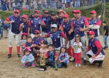 Titanes gana torneo de sóftbol Copa Felipe Batoni