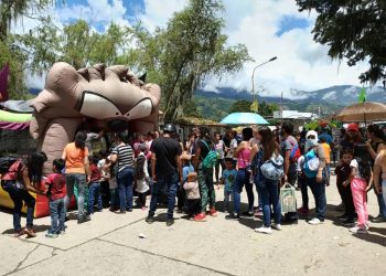 Multitudinaria fiesta infantil se realiza en Boconó