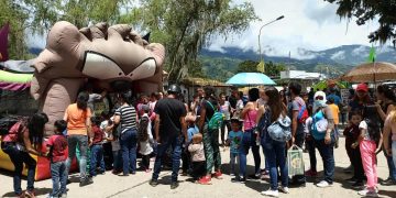 Multitudinaria fiesta infantil se realiza en Boconó