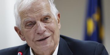 Borrell: «Putin debería detener la guerra para evitar una calamidad alimentaria»