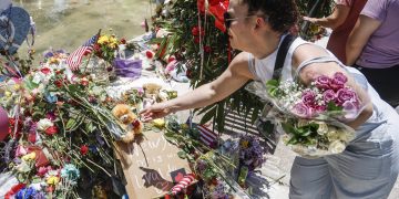 Un informe señala errores graves de las autoridades en el tiroteo de Uvalde