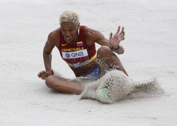 Yulimar Rojas a la final de un sólo salto triple (14,73)