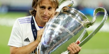 Modric dice que seguirá jugando y no descarta a Mbappé en el Real Madrid