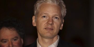 Assange presenta al Tribunal Superior un recurso contra su extradición a EEUU