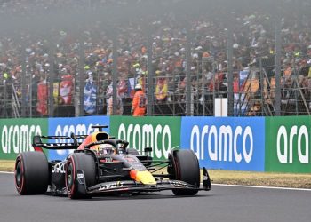 Max Verstappen corre hacia su segundo título tras su octava victoria del año