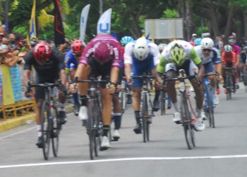 EntreRuedas | Vuelta a Venezuela 2022: En electrizante final, el serbio Dusan Rajovic se impuso al representante de Trujillo Xavier Quevedo