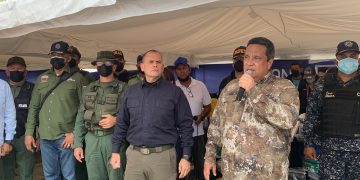 Ministro Ceballos entregó dotación a cuerpos de seguridad en Trujillo