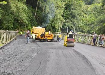 Mérida: Reasfaltaron puente de guerra en el sector Chama