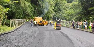 Mérida: Reasfaltaron puente de guerra en el sector Chama