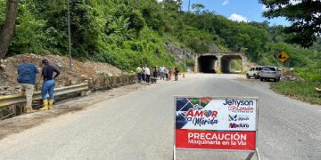 Gobernación de Mérida trabaja en la Rafael Caldera y sus túneles