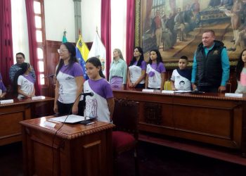 Gobernación de Mérida trabaja en la Rafael Caldera y sus túneles