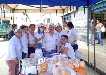 Por una noble causa: Con éxito Sociedad Anticancerosa de Boconó realizó feria gastronómica
