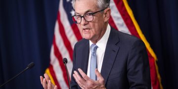 Powell: habrá que mantener la política monetaria restrictiva «un tiempo»