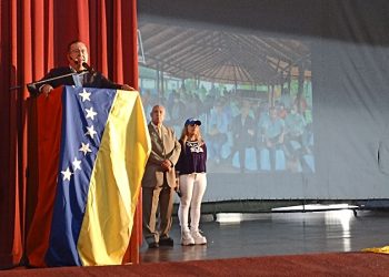 Exgobernador del Táchira presentó precandidatura para las presidenciales del 2024