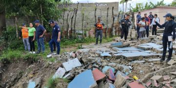 Celebración colectiva de católicos de Rafael Rangel  por las bodas de plata del titular de la parroquia