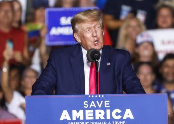 Trump reclama ser restituido como presidente o nuevas elecciones inmediatas