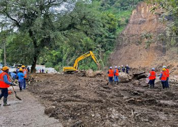 Casi 100 municipios están en alerta roja por riesgo de inundación en Colombia