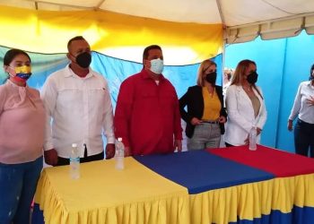 Gobernador Gerardo Márquez reinauguró Centro Oftalmológico 13 de Abril en Agua Santa