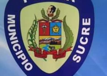 Sesión especial homenaje a la Policía Municipal de Sucre