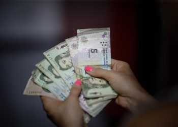 Argentina se encamina a la inflación anual más alta en décadas