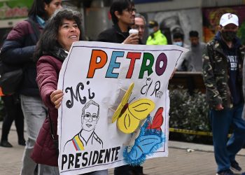 De investidura a fiesta del pueblo: Colombia festeja emocionada el cambio