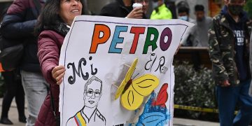 De investidura a fiesta del pueblo: Colombia festeja emocionada el cambio