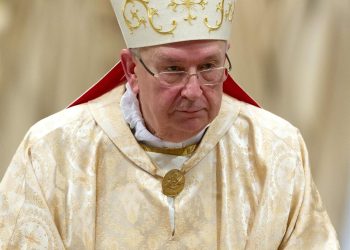Cardenal Vérgez: Los retos de la Iglesia son la situación social y económica
