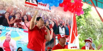 Angie Quintana: La unidad revolucionaria prevalecerá en el proceso de renovación de bases del Psuv